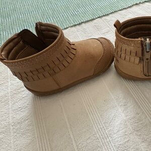 Stride rite 360 moccasin booties